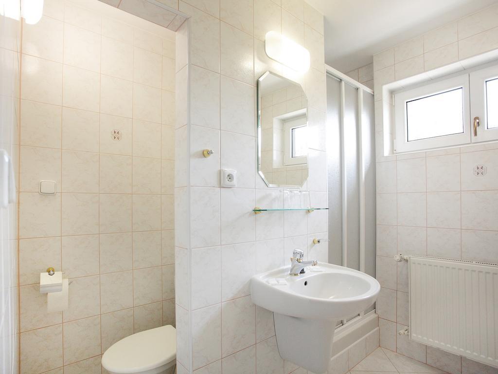 Hotel Milan Vopicka Hluboká nad Vltavou Quarto foto